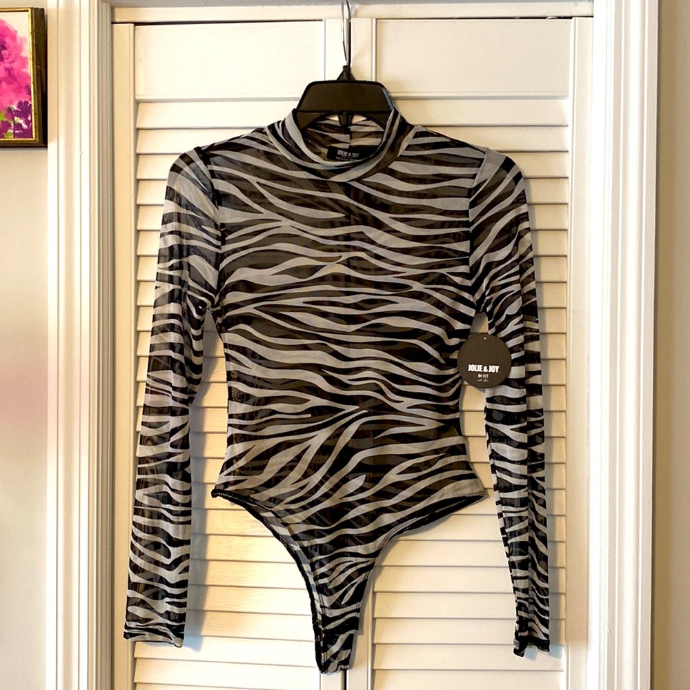 NWT Jolie & Joy Semi-Shear Bodysuit Sz. M
